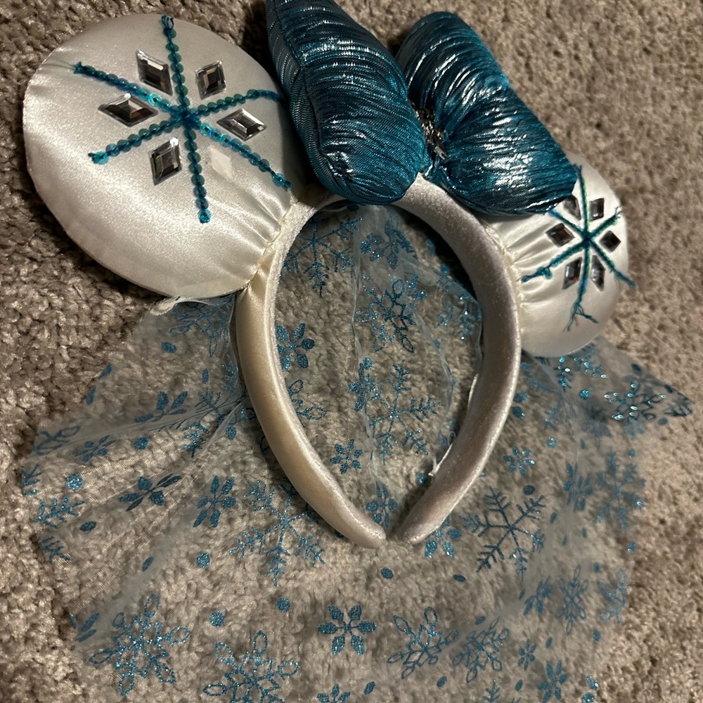 Frozen Disney ears pre loved